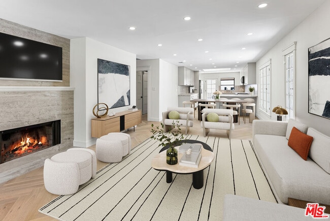 Photo - 8916 Ashcroft Ave