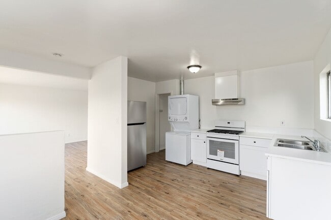 Photo - 2085 Franklin Ave Unit 2085 Franklin Ave