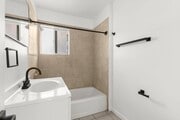 Photo - 1 BED 1 BATH IN LOS ANGELES!!! Apartments