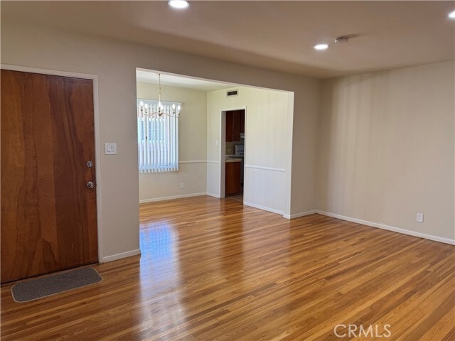 Photo - 831 W Harvard Pl