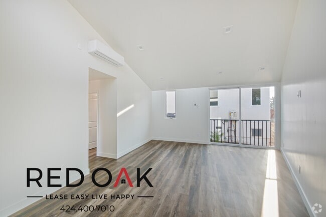 Building Photo - 2134 1/2 Cove Ave Rental