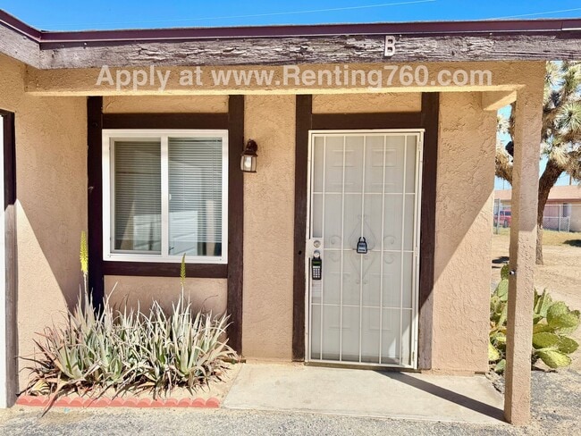 Photo - 6455 Linda Lee Dr Unit B - 6455 Linda Lee Dr