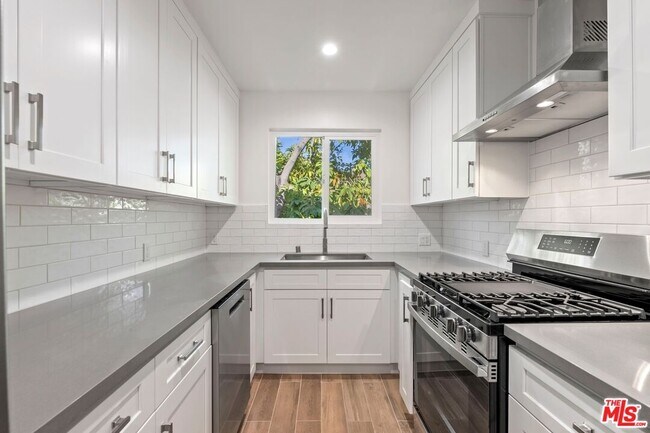 Photo - 1248 N Crescent Heights Blvd Unit 1