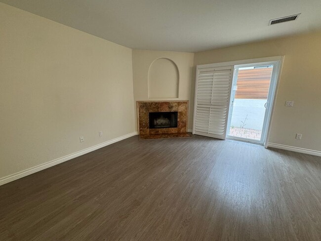 Photo - Private Patio, Cozy Fireplace & Prime Thousand Oaks Location