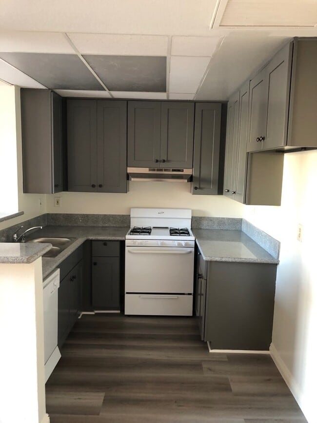 Photo - 825 S Harvard Blvd Unit 302