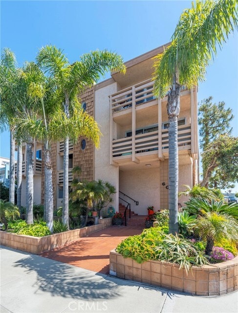 Photo - 600 Monterey Blvd Apartment Unit 6