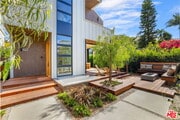 Photo - 822 Superba Ave