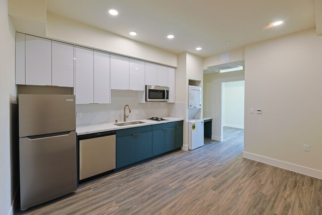 Photo - Orion 1037 Dewey