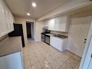 Photo - 954 Surrey Dr