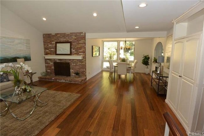 Photo - 137 S Stonebrook Dr