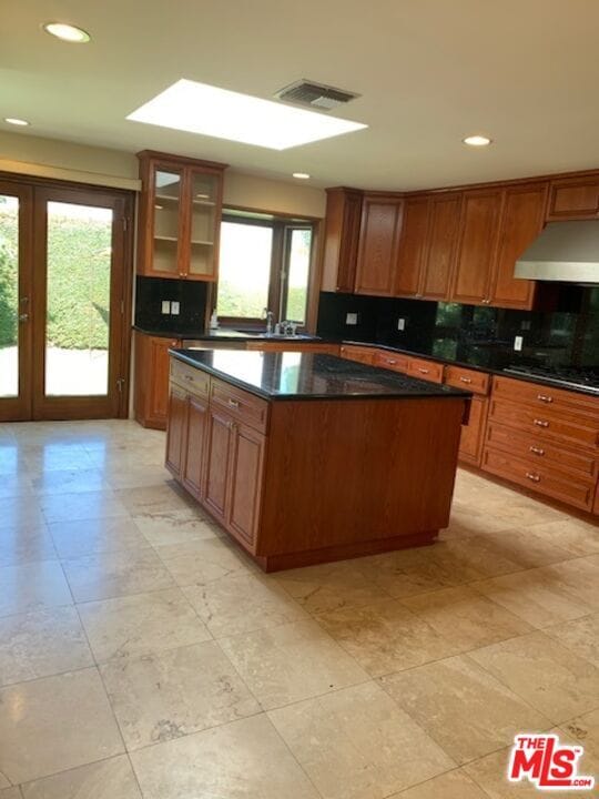 Photo - 3530 S Bentley Ave