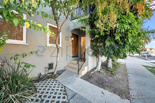 Photo - 5160 San Vicente Blvd