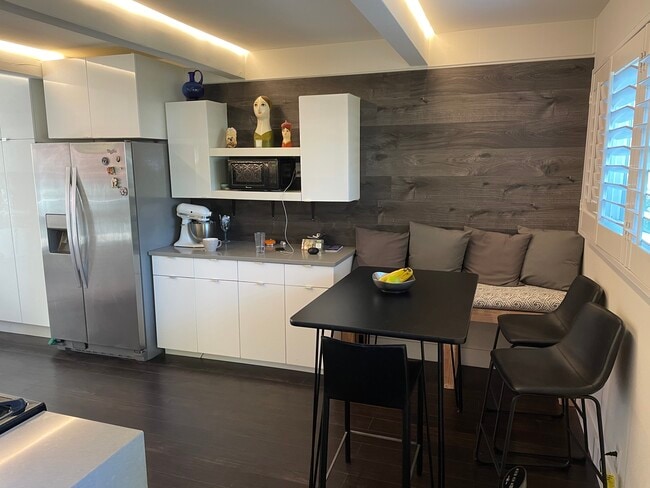 Photo - 4040 Grand View Blvd