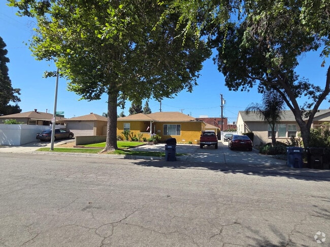 Building Photo - 9548 Claymore St Rental