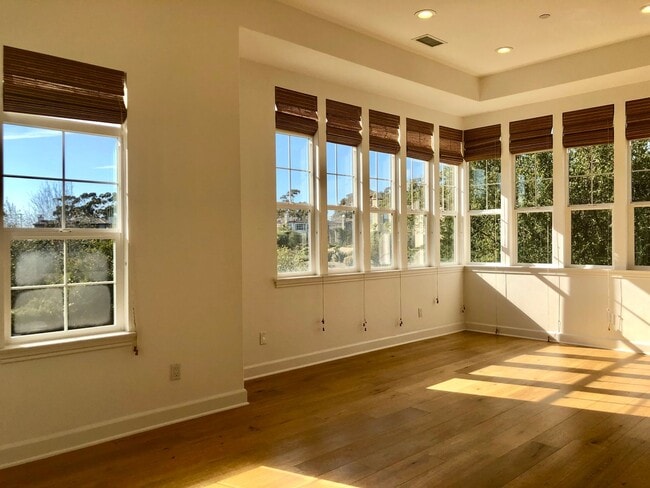 Photo - Luxurious and Light & Bright Unfurnished 2...