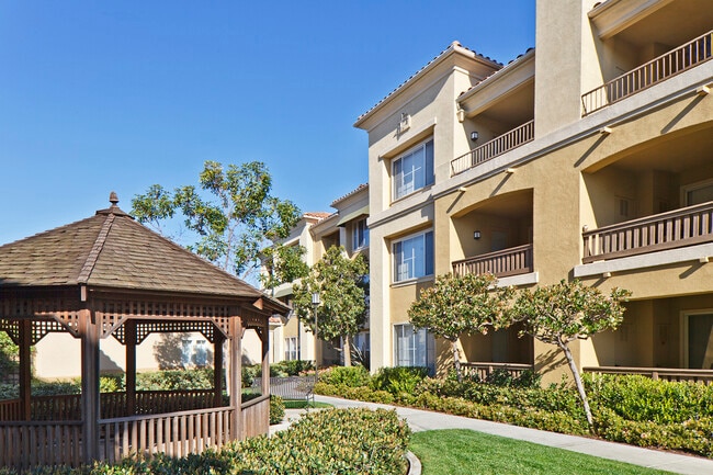 Photo - Santa Clara Apartment Homes
