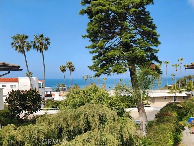 Building Photo - 418 Avenida Santa Barbara