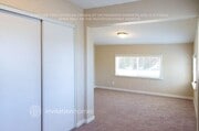 Photo - 4975 N E St