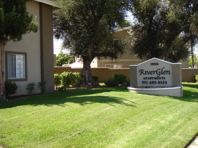 Riverglen Apartments - Riverglen Apartments
