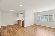 Photo - 1352 W 36th St Unit 2