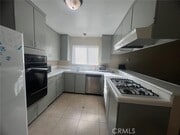 Photo - 455 Glenhill Dr House