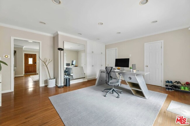 Photo - 3014 Urban Ave