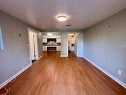 Photo - 1900 Lundy Ave