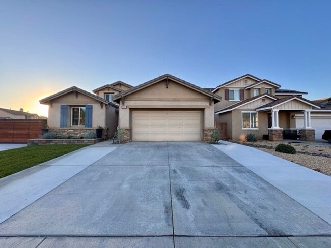 Photo - Beautiful 4 bedroom two story house with RV parking for LEASE in Murrieta!