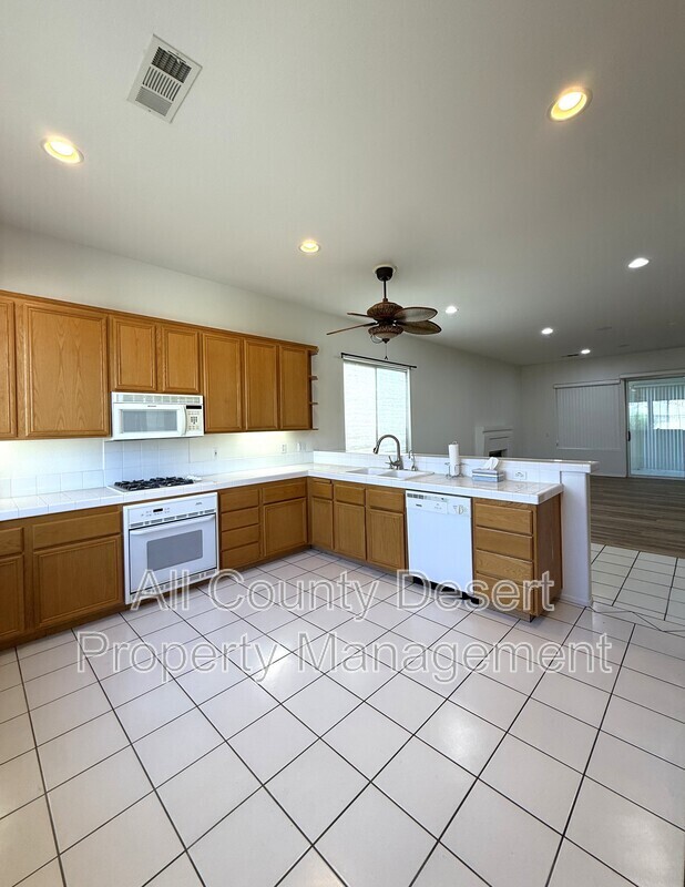 Photo - 74594 Moss Rose Dr