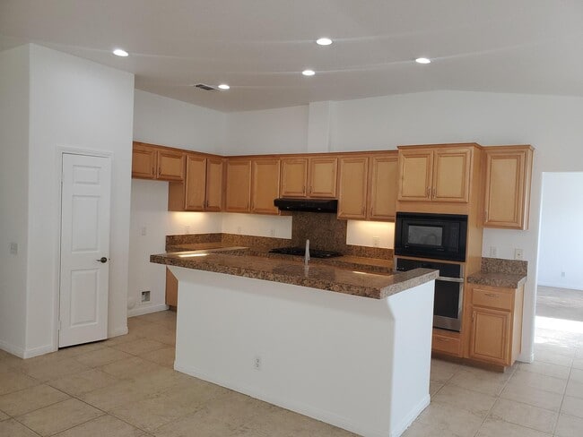 Photo - 80625 Virginia Ave