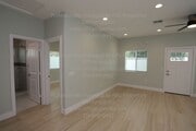 Photo - 9565 Mansor Ave