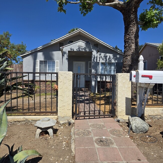 Photo - 13227 Raven St