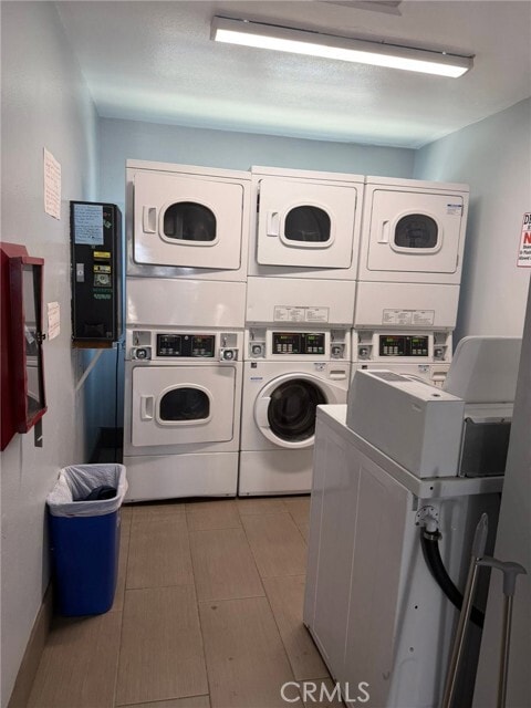 Photo - 328 W 1st St Unit 4