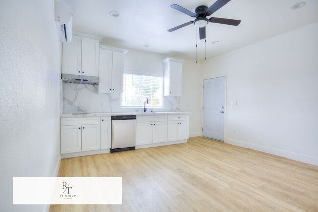 Building Photo - Brand New 1BR/1BA ADU | 500 Sqft | Mini Split AC | W/D Included Unit B,