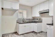Photo - 14233 Sylvan St Apartment