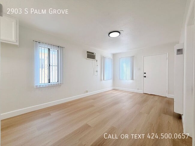 Building Photo - 2903 S Palm Grove Ave
