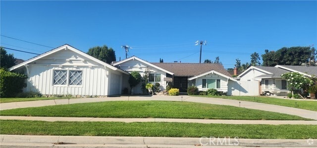 Building Photo - 15608 Cristalino St Rental