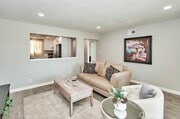 Photo - 1734 E Hawthorne St House