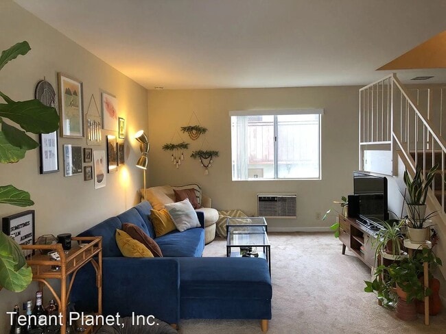 Building Photo - Perfect 2BR in Mission Valley! Unit I