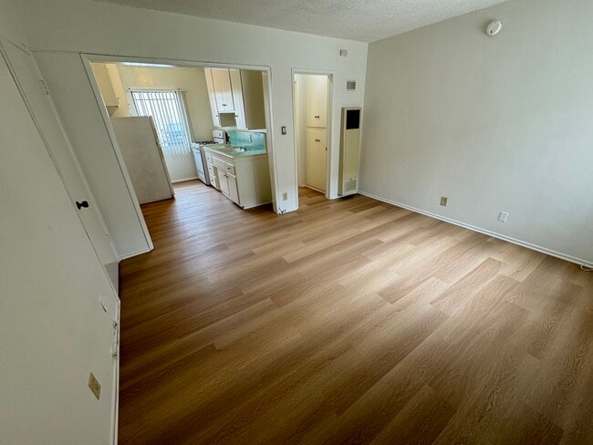 Photo - 5102 Inglewood Blvd