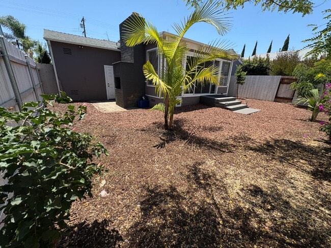 Building Photo - 6240 Rose St Rental