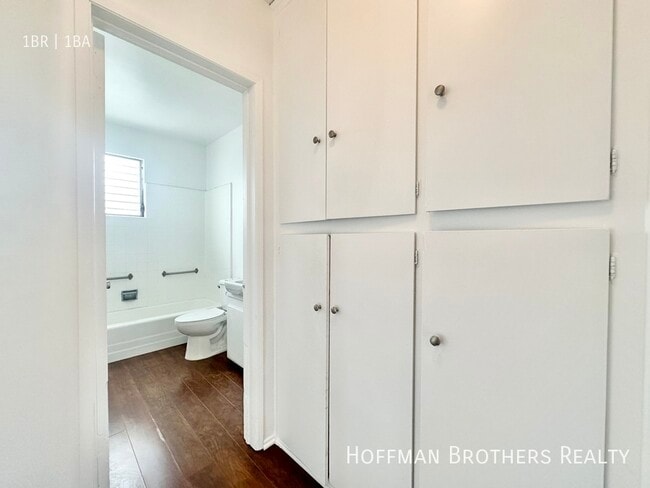 Photo - 7171 Lexington Ave Unit 9