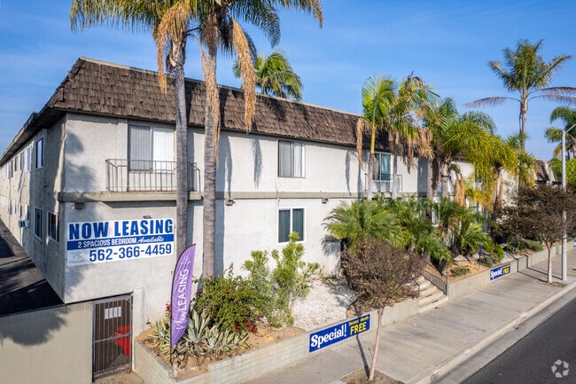 Building Photo - 1261-1281 Rosecrans Ave.