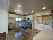 Photo - Gorgeous 5 Bed House - Amazing View!