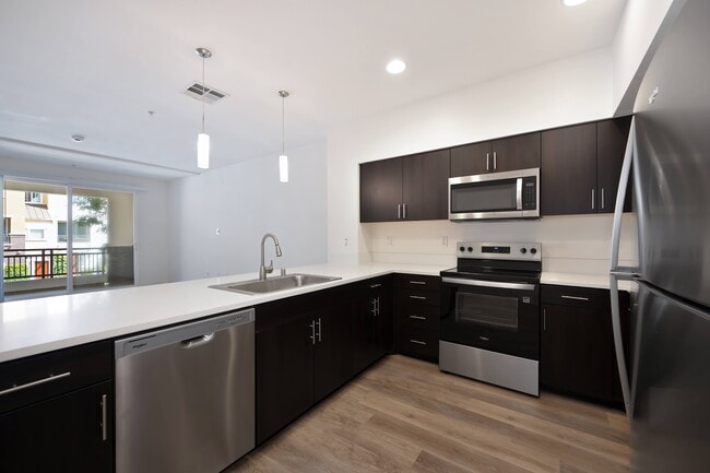 Photo - Palomar Station