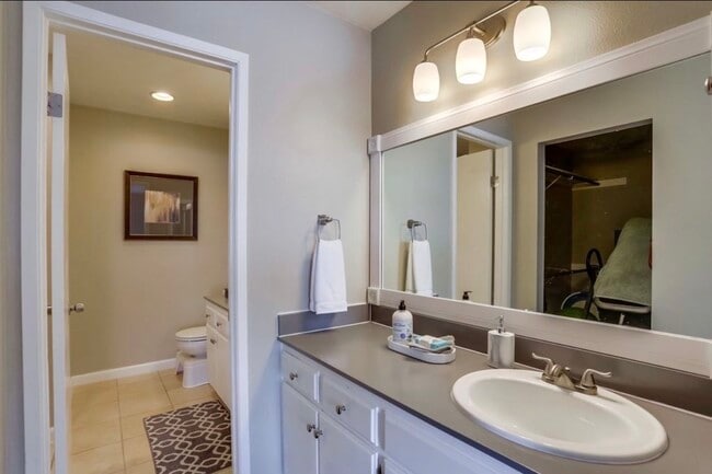 Photo - 2306 Altisma Way