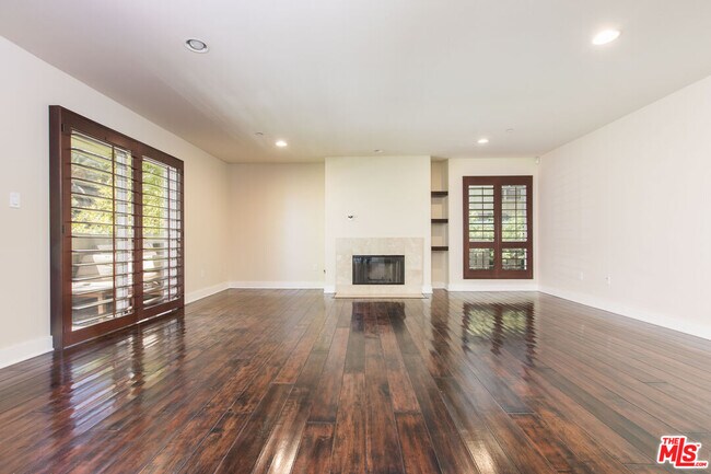 Photo - 7249 Franklin Ave Unit 201