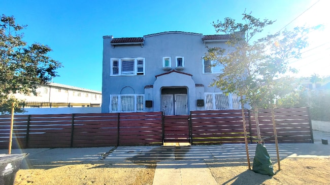 Photo - 3536 W 60th St Apartment Unit 3536