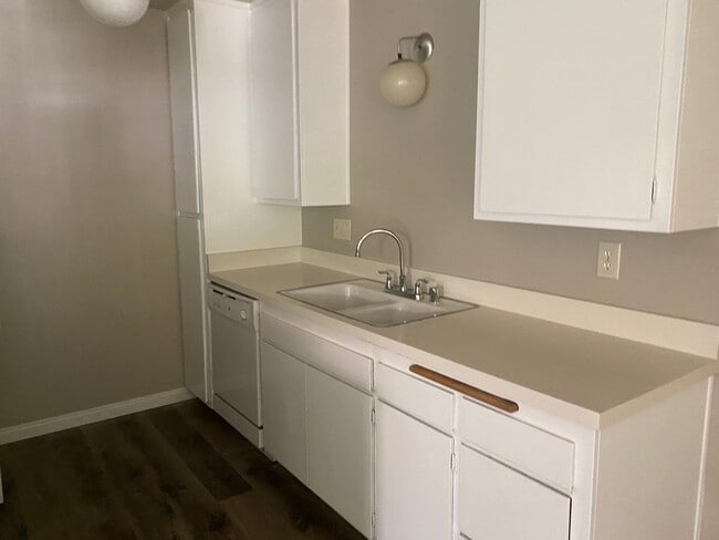 Photo - Spacious 1 Bedroom 1 Bath Upstairs Apartment Unit 3460