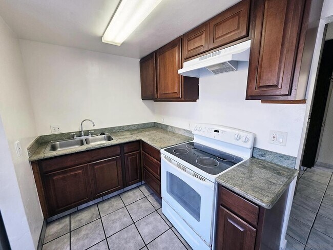 Photo - 4056 Van Dyke Ave Unit 4